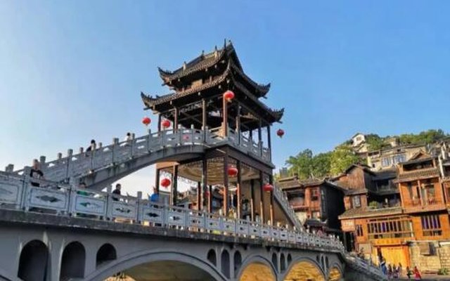 凤凰古镇一日游精选:带你领略古镇的别样风情 凤凰古镇一日游精选:带你领略古镇的别样风情
